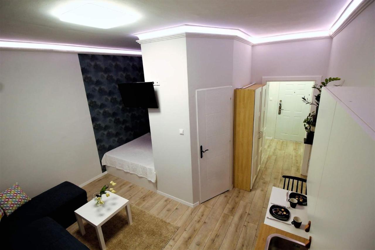 Viktoria Studioapartman Дьёр Экстерьер фото